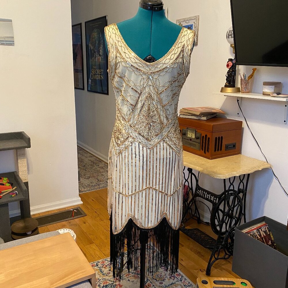 Halloween Flapper Costume - Dress & Accessories